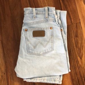 Wrangler women’s cowboy cut slim fit jeans